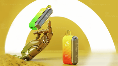 Una mano robotica che regge un dispositivo per svapare verde, con un altro dispositivo per svapare giallo-arancione accanto, su uno sfondo giallo con un arco bianco.