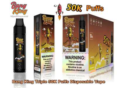 Das Einweg-Vape-Gerät von Black Bang King wird neben zwei bunten Schachteln mit einem gelben Rocket-Logo, den Marken '50K Puffs' und 'Triple' sowie auffälligen Nikotinwarnhinweisen auf einer orange-braunen Verpackung angezeigt.