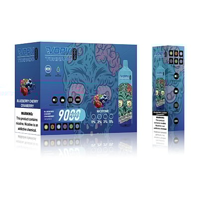Verpackung für EVOK Tornado 9000 Vape mit Blaubeer-Kirsch-Cranberry-Geschmack. Enthält Produktbild, Geschmacksdetails, Nikotinwerte (0%, 2%, 3%, 5%), 9000-Puff-Anzeige und einen Warnhinweis zur Nikotinsucht.