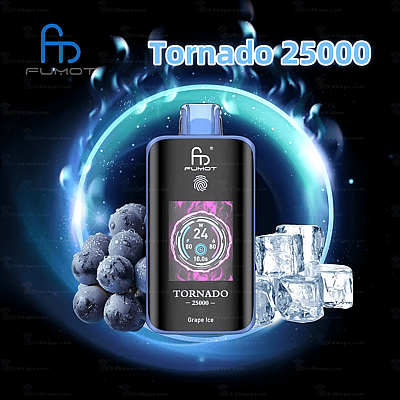 Un dispositivo per svapare Fumot Tornado 25000 nero con un display digitale che mostra le impostazioni, circondato da una luce blu brillante, cubetti di ghiaccio e uva fresca, con l'etichetta "Grape Ice".