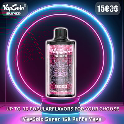 Un'immagine promozionale che mostra lo svapo VapSolo Super 15000 Puffs al gusto di lampone e anguria, su uno sfondo vivace di anelli rosa neon e blu.