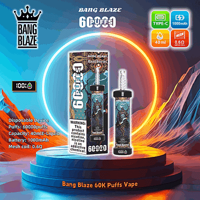 Werbebild für den Bang Blaze 60K Puffs Mixed Berries Vape mit Funktionen wie 40 ml E-Liquid-Kapazität, 1000 mAh-Akku und 0,6 Ω-Mesh-Coil, hervorgehoben vor einem farbenfrohen abstrakten Hintergrund.