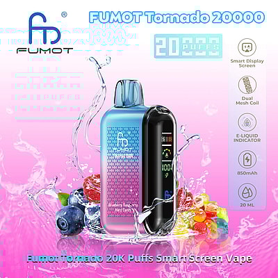 Promotiefoto van het FUMOT Tornado 20000 vape-apparaat met een slim display, dubbele mesh-spoel, e-liquid-indicator en een 850 mAh-batterij tegen een roze achtergrond met waterspatten en fruit, waarmee de capaciteit van 20.000 trekjes wordt benadrukt.