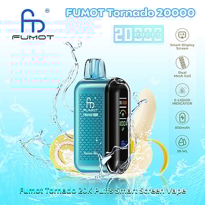 Afbeelding van een FUMOT Tornado 20000 vape-apparaat met 20.000 trekjes, een slim display, dubbele mesh-coil, e-liquid-indicator en een capaciteit van 850 mAh met een bananencake-smaak, omringd door waterspatten.