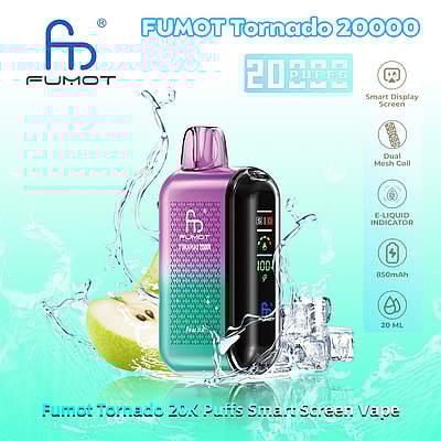 Promotiefoto van de FUMOT Tornado 20000 vape met kenmerken zoals een slim display, dubbele mesh-spoel en 850 mAh-batterij, omringd door ijsblokjes en peerschijfjes, waarmee de 'Pear Ice'-smaak wordt benadrukt.
