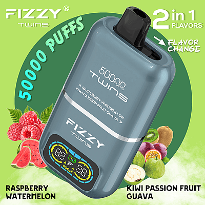 Een promotieafbeelding van de wegwerp-vape Fizzy Twins met details zoals '5000 Puffs', '2 in 1 Flavors' en smaakopties zoals Raspberry Watermelon en Kiwi Passion Fruit Guava, weergegeven met bijbehorende fruitillustraties en het digitale display van het apparaat.