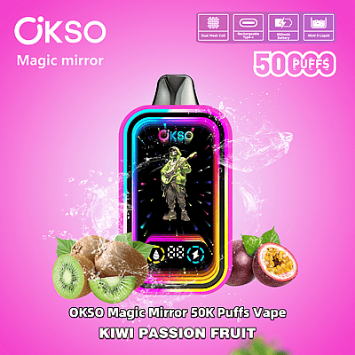 En reklambild av OKSO Magic Mirror 50K Puffs Vape med smak av kiwi och passionsfrukt, med en färgglad vape-design och detaljerade ikoner som indikerar funktioner som dubbel mesh-spole, uppladdningsbart Type-C-batteri och 40 ml e-vätska, mot en rosa bakgrund och garnerad med kiwi- och passionsfruktsgrafik.