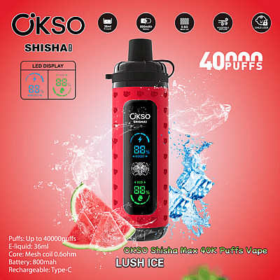 Reklambild av OKSO Shisha Max 40K Puffs Vape med en röd enhet med vattenmelongrafik, indikerade specifikationer inklusive 36 ml e-vätska, 800 mAh batteri, laddningsbart via Type-C och Lush Ice-smak, mot en röd bakgrund med vattenstänk och vattenmelonillustrationer.