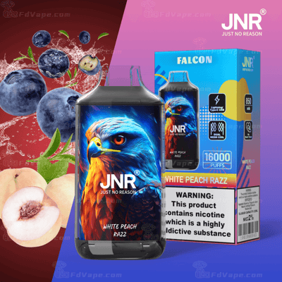 Produit de vapotage étiqueté « JNR - Just No Reason » avec une illustration d'un faucon et des saveurs « White Peach Razz » avec des images de pêche et de myrtille ; l'emballage met en valeur 16 000 bouffées, une batterie de 850 mAh et un chargement de type C.