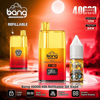 Promotie-afbeelding voor de Bang 40000 40k Refillable Oil Vape met de smaak perzik-mango-watermeloen, een capaciteit van 40.000 trekjes, een digitaal display, instelbare luchtstroom en een meegeleverde e-liquidfles, tegen een gloeiende rode achtergrond.