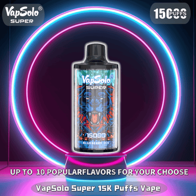 Reklambild som visar en VapSolo Super-vaporizer med en livfull design och märkt som "Blueberry Ice"-smak, mot en neoncirkulär bakgrund med produkthöjdpunkter och smakvarianter märkta.