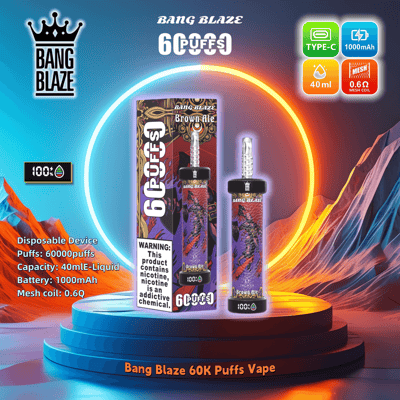 Image promotionnelle de la vape jetable Bang Blaze offrant 60 000 bouffées avec une capacité d'e-liquide de 40 ml, une batterie de 1 000 mAh, une bobine en maille de 0,6 Ω et un avertissement sur la teneur en nicotine, sur fond futuriste coloré.