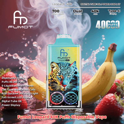 Une vape jetable Fumot Leopard 40K puffs avec un design de visage léopard coloré, dotée d'une batterie de 700 mAh, de bobines à double maille et d'un affichage numérique, entourée d'images de fruits et de fumée.