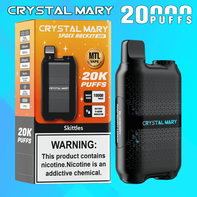Opakowanie i produkt waporyzatora „Crystal Mary Space Rocket 20K” przedstawiający czarne, przenośne urządzenie z teksturowanymi detalami, reklamowanego jako smak „Skittles” i „20 000 zaciągnięć”, z widocznym ostrzeżeniem o nikotynie.