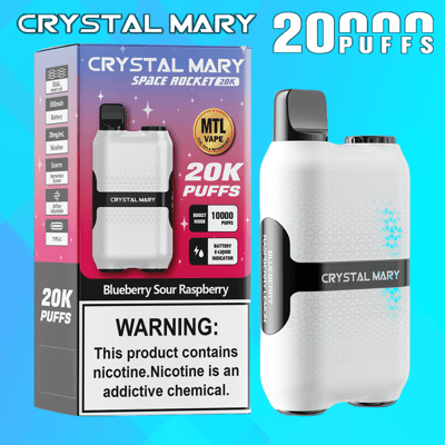 Opakowanie i zdjęcie produktu urządzenia do waporyzacji Crystal Mary Space Rocket 20K, charakteryzującego się białą, teksturowaną obudową z czarnymi akcentami, z napisem „Blueberry Sour Raspberry”, a także informacjami dotyczącymi „20K Puffs”, ostrzeżeniem o zawartości nikotyny i specyfikacjami urządzenia.
