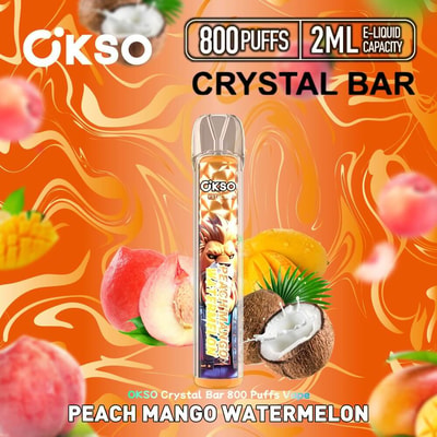 Image promotionnelle pour la vape OKSO Crystal Bar avec 800 bouffées, avec une saveur de pêche, de mangue et de pastèque sur un fond vibrant sur le thème de l'orange et des fruits.