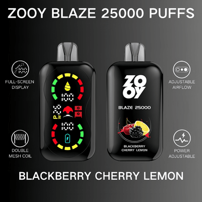 Deux appareils Zooy Blaze sont exposés en évidence ; l'un doté d'un écran de contrôle plein écran, l'autre avec le logo de la marque et la saveur « Blackberry Cherry Lemon » représentés à côté de fruits, mettant en évidence des spécifications telles que le flux d'air réglable et les fonctions d'alimentation sur un fond sombre.