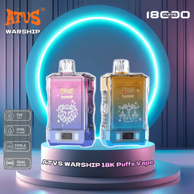 Imagen promocional que muestra los dispositivos ATVS Warship 18K Puffs Vape en colores rosa y dorado, con motivos de diseño de un león y escamas, exhibidos en un pedestal con detalles del producto resaltados: batería de 750 mAh, e-líquido de 25 ml, puerto de carga tipo C y tecnología de bobina de malla dual.