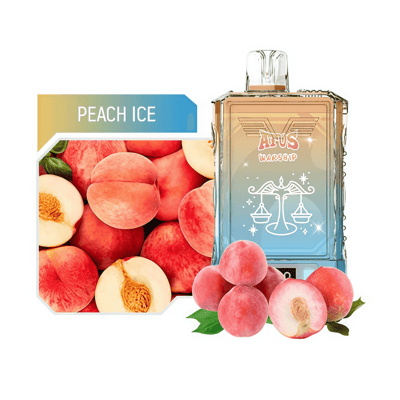 Una imagen de producto que muestra una botella diseñada con un gráfico de escamas etiquetado como 'Arus Warship' junto a una caja de duraznos frescos etiquetados como 'Peach Ice'.