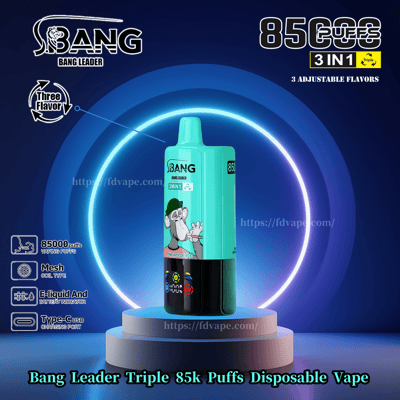 Promotiefoto van een Bang Leader Triple 85k Puffs Disposable Vape. Het betreft een turquoise apparaat met labels waarop kenmerken als 85.000 trekjes, 3-in-1 instelbare smaken, mesh-coiltype, e-liquid batterij-indicator en Type-C-oplaadpoort worden benadrukt.