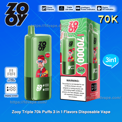 緑色のケースに入った Zooy Triple 使い捨てベイプ。70,000 回の吸引が可能で、レモン ライムを含む 3 in 1 のフレーバー オプションが用意されています。製品のパッケージと機能のハイライトとともに紹介されています。