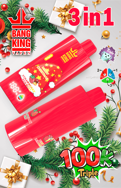 Dos dispositivos de vapeo desechables Bang King de color rojo brillante decorados con un gráfico de fresa 'Feliz Navidad' y una etiqueta 'Triple', mostrados entre ramas de pino, adornos y regalos envueltos con un gran texto promocional '3 en 1' y '100K Triple' y el logotipo de la marca.