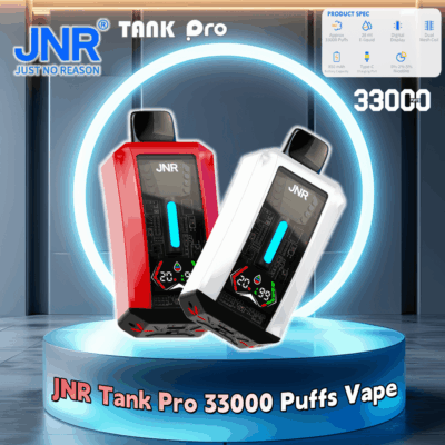 Marknadsföringsbild av JNR Tank Pro 33000 Puffs Vape, som visar rödvita enhetsmodeller med modern design, digital display och glödande blå ljuseffekter i en futuristisk miljö.