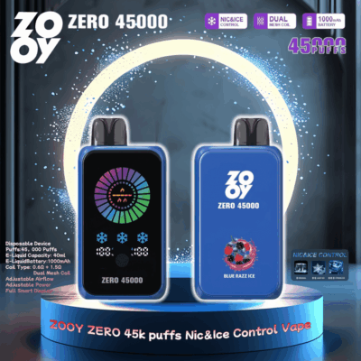 Imagen promocional que muestra los dispositivos de vapeo ZOOY Zero 45000 con pantalla inteligente y sabor Blue Razz Ice, destacando características como capacidad de 45,000 bocanadas y control avanzado de Nic & Ice con bobinas de malla dual.
